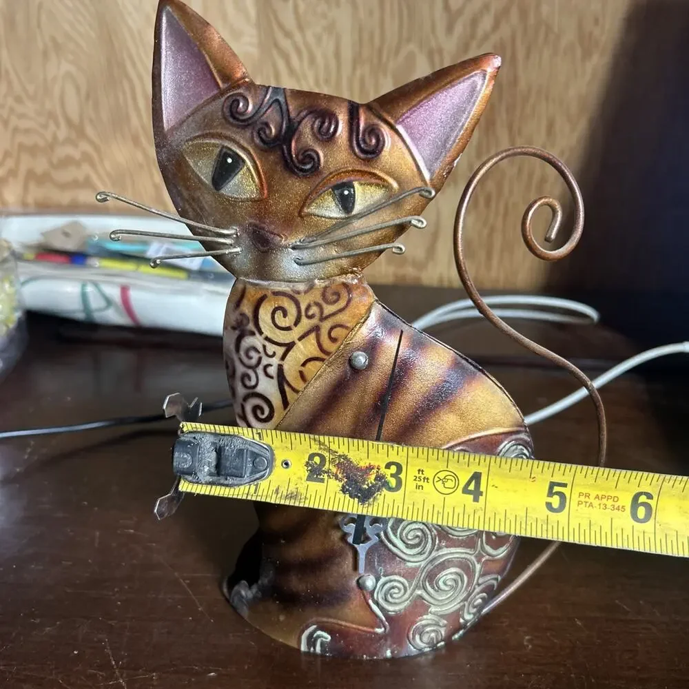 Beautiful Tin Cat Clock Works! Battery Operated Brown Gold